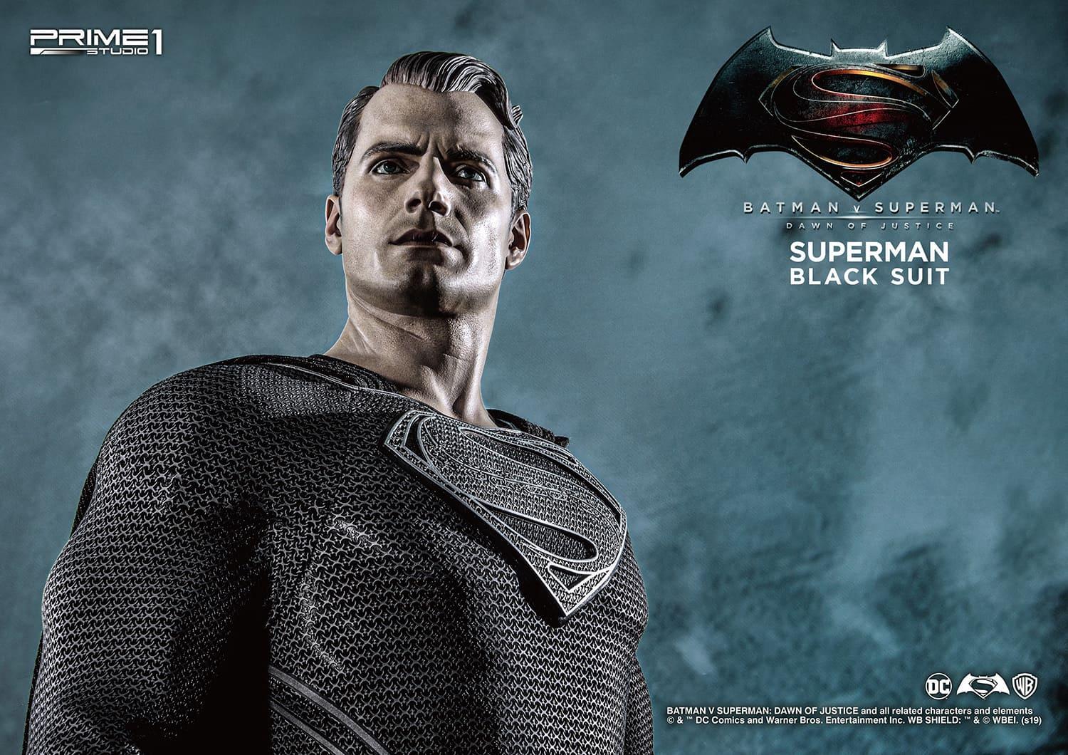 How Does Superman Get a New Suit for Batman v Superman?